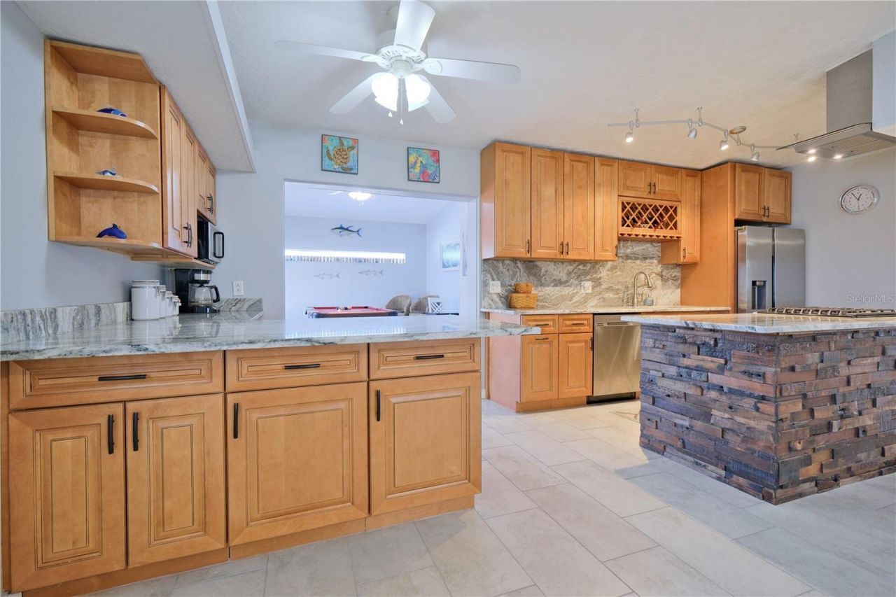 6811 Georgia Avenue, Bradenton, FL 34207 Photo