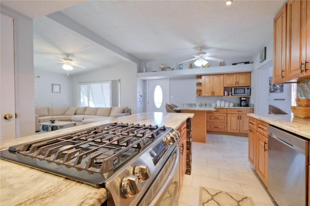 6811 Georgia Avenue, Bradenton, FL 34207 Photo