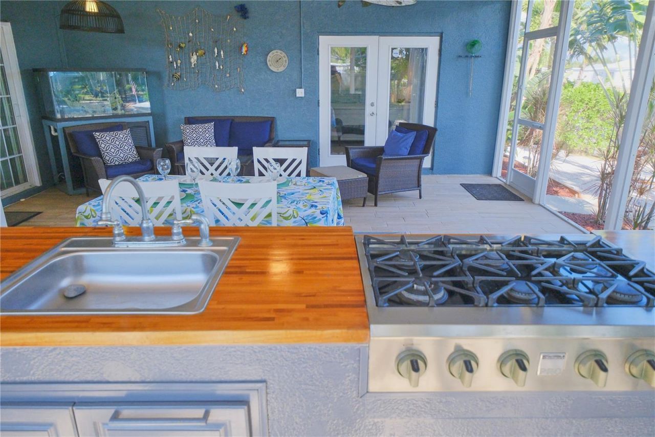 6811 Georgia Avenue, Bradenton, FL 34207 Photo