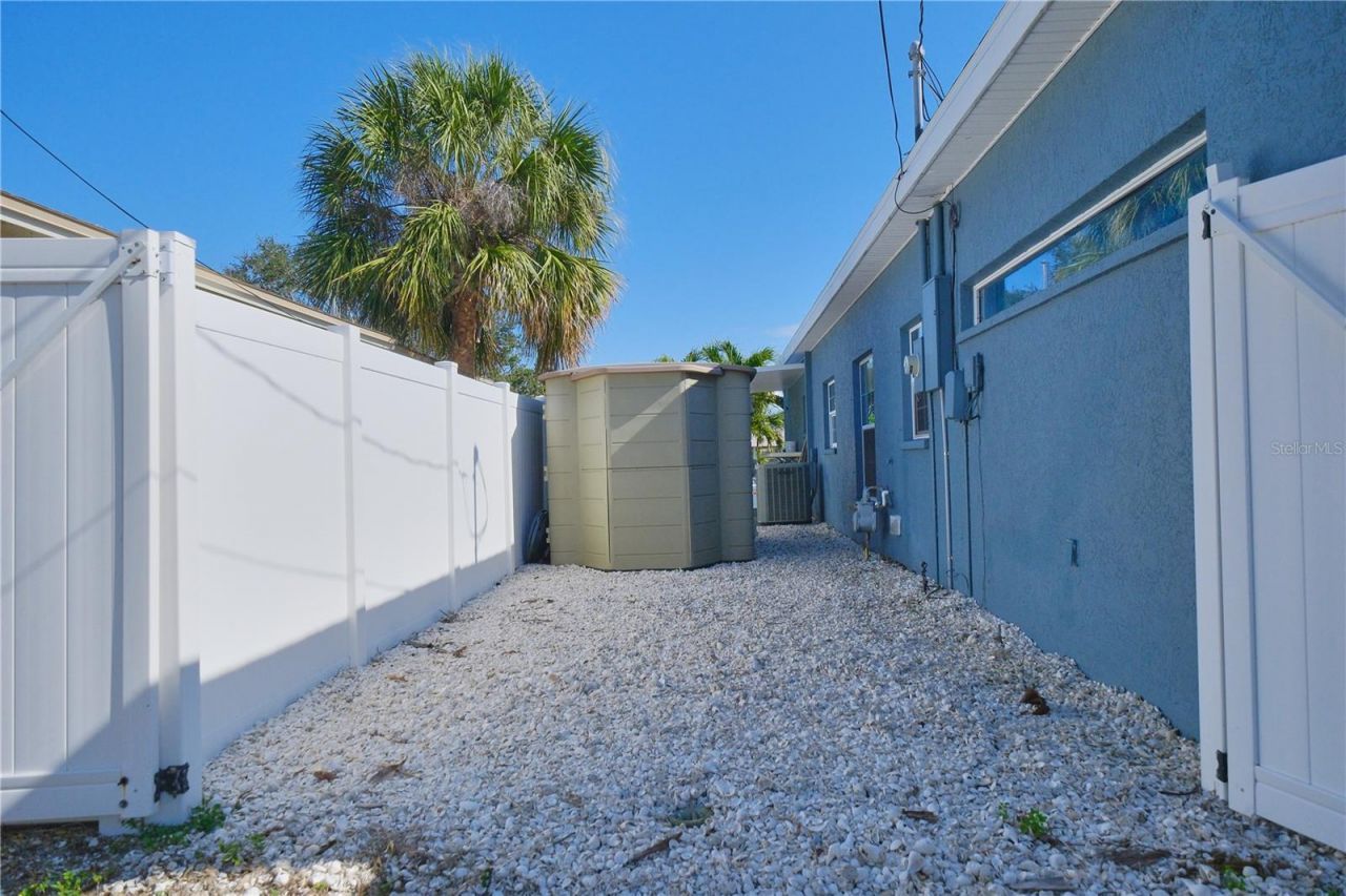 6811 Georgia Avenue, Bradenton, FL 34207 Photo