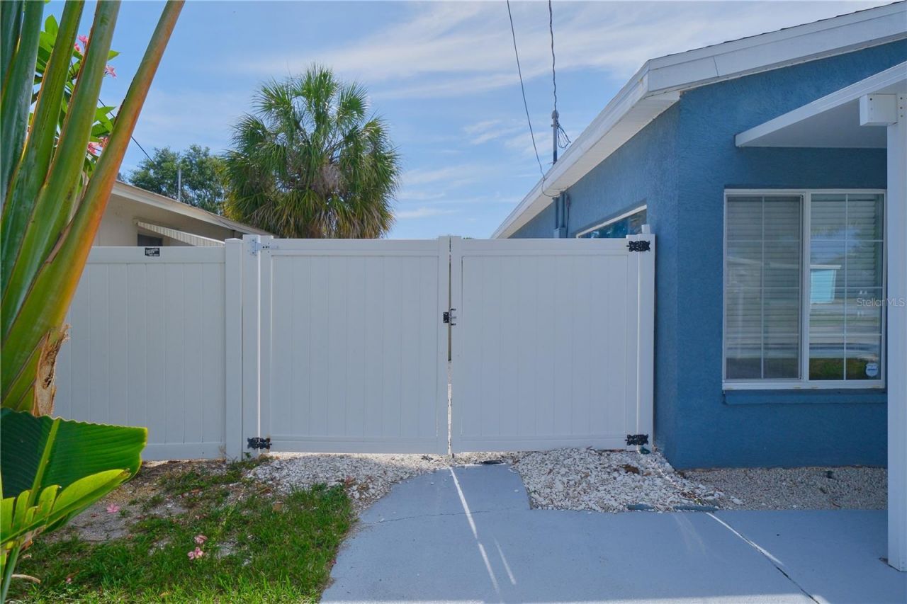 6811 Georgia Avenue, Bradenton, FL 34207 Photo
