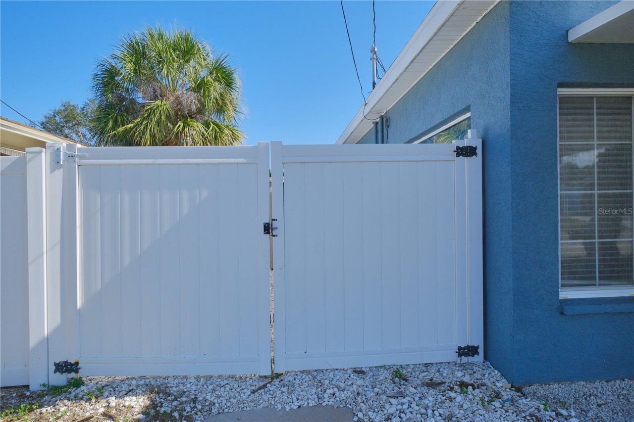 6811 Georgia Avenue, Bradenton, FL 34207 Photo