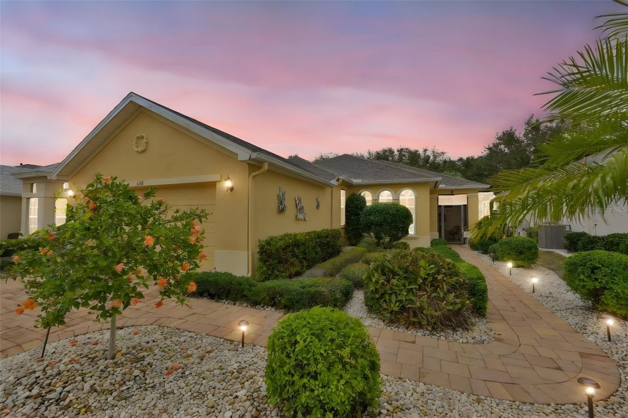 1118 Emerald Dunes Drive, Sun City Center, FL 33573 Main Photo
