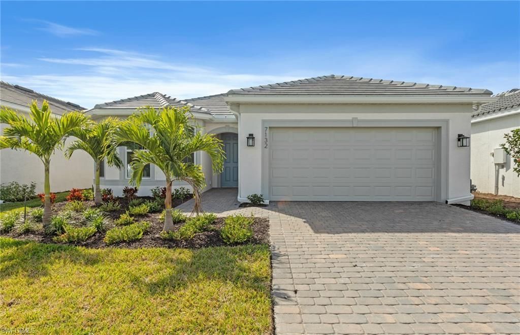 7132 Chapel Creek Ln, North Fort Myers, FL 33917 Main Photo