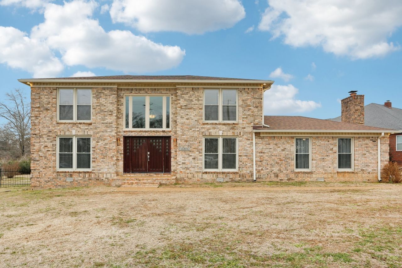 4300 Kings Ln, Nashville, TN 37218 Main Photo