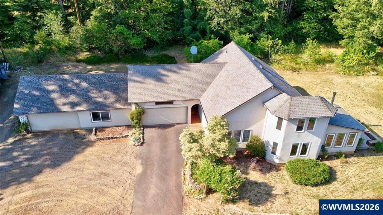 41715 Miles Ln, Lebanon, OR 97355 Main Photo