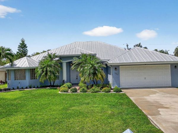 1342 SW Oriole Lane, Port St. Lucie, FL 34953