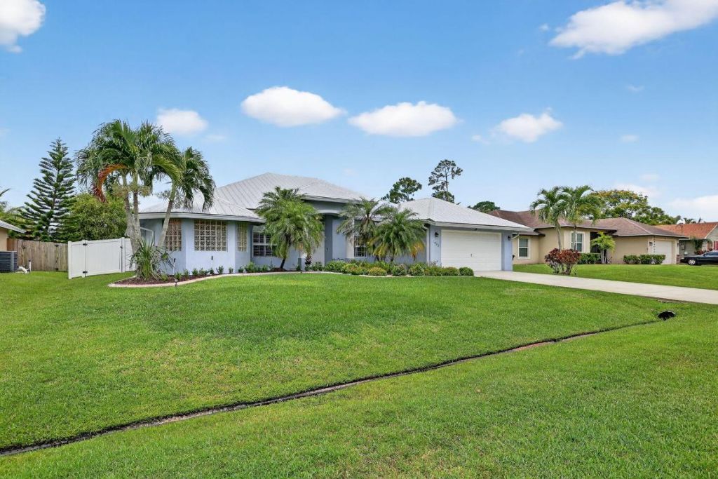 1342 SW Oriole Lane, Port Saint Lucie, FL 34953 Photo