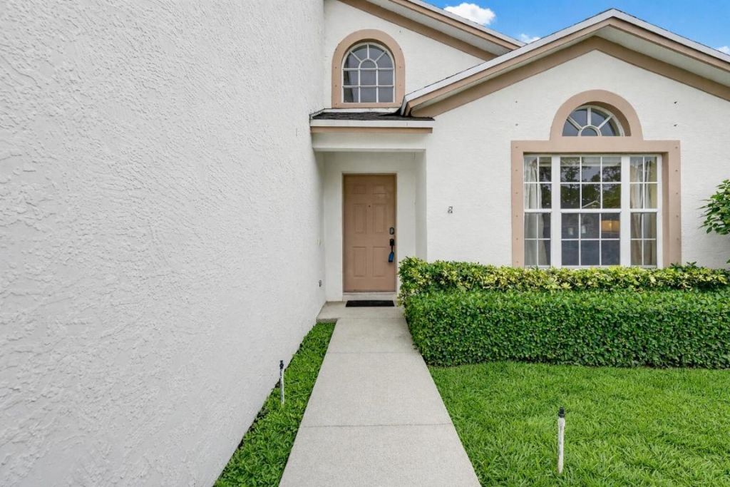 15182 Oak Chase Court, Wellington, FL 33414 Photo