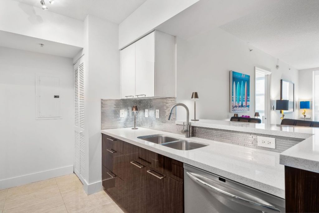 347 N New River Drive, Unit 602, Fort Lauderdale, FL 33301 Photo