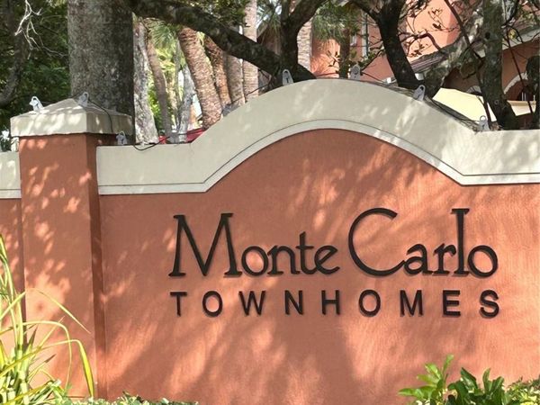 1210 NW 100th Avenue, Pembroke Pines, FL 33024