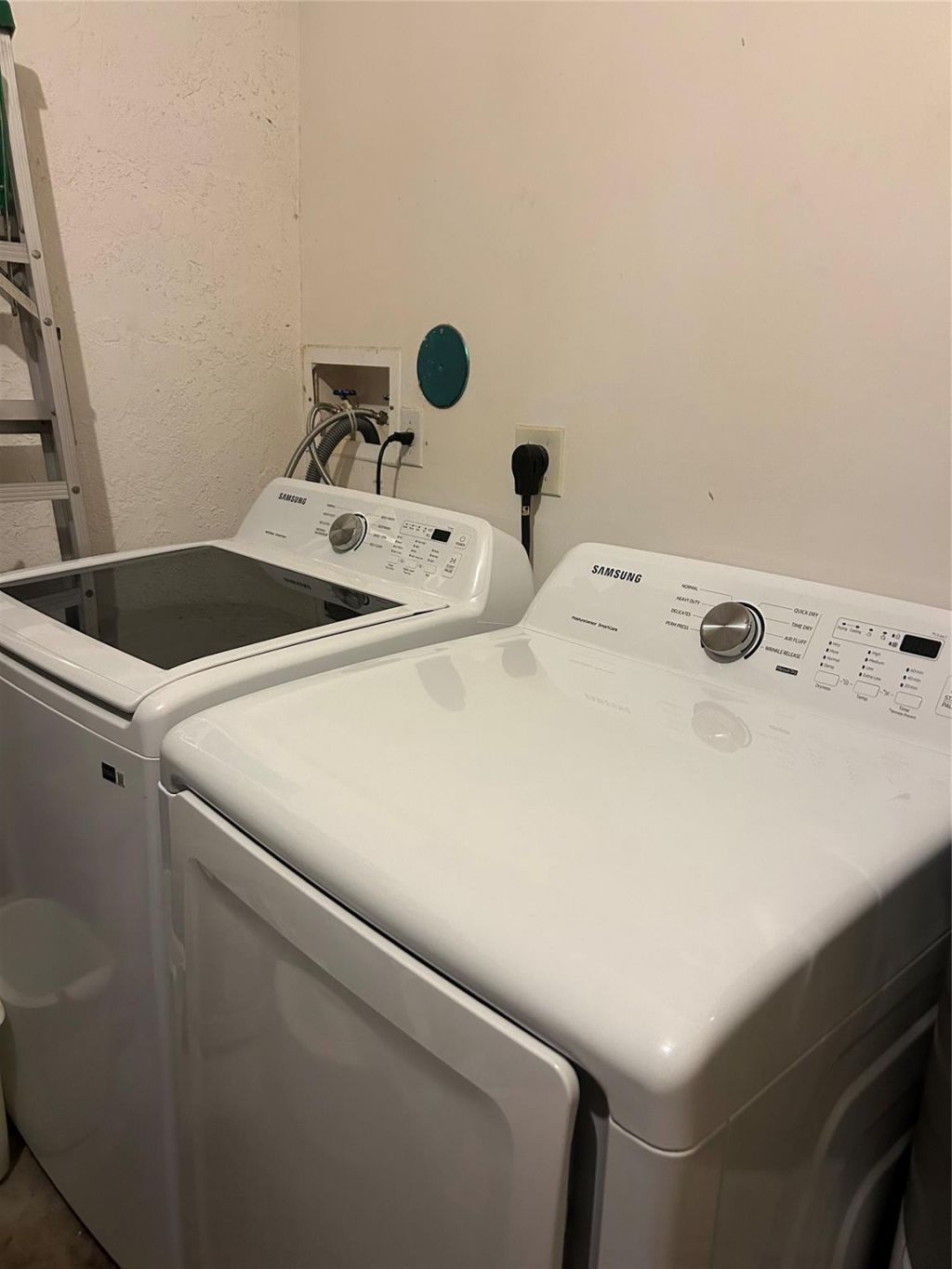 1210 NW 100th Avenue, Pembroke Pines, FL 33024 Photo