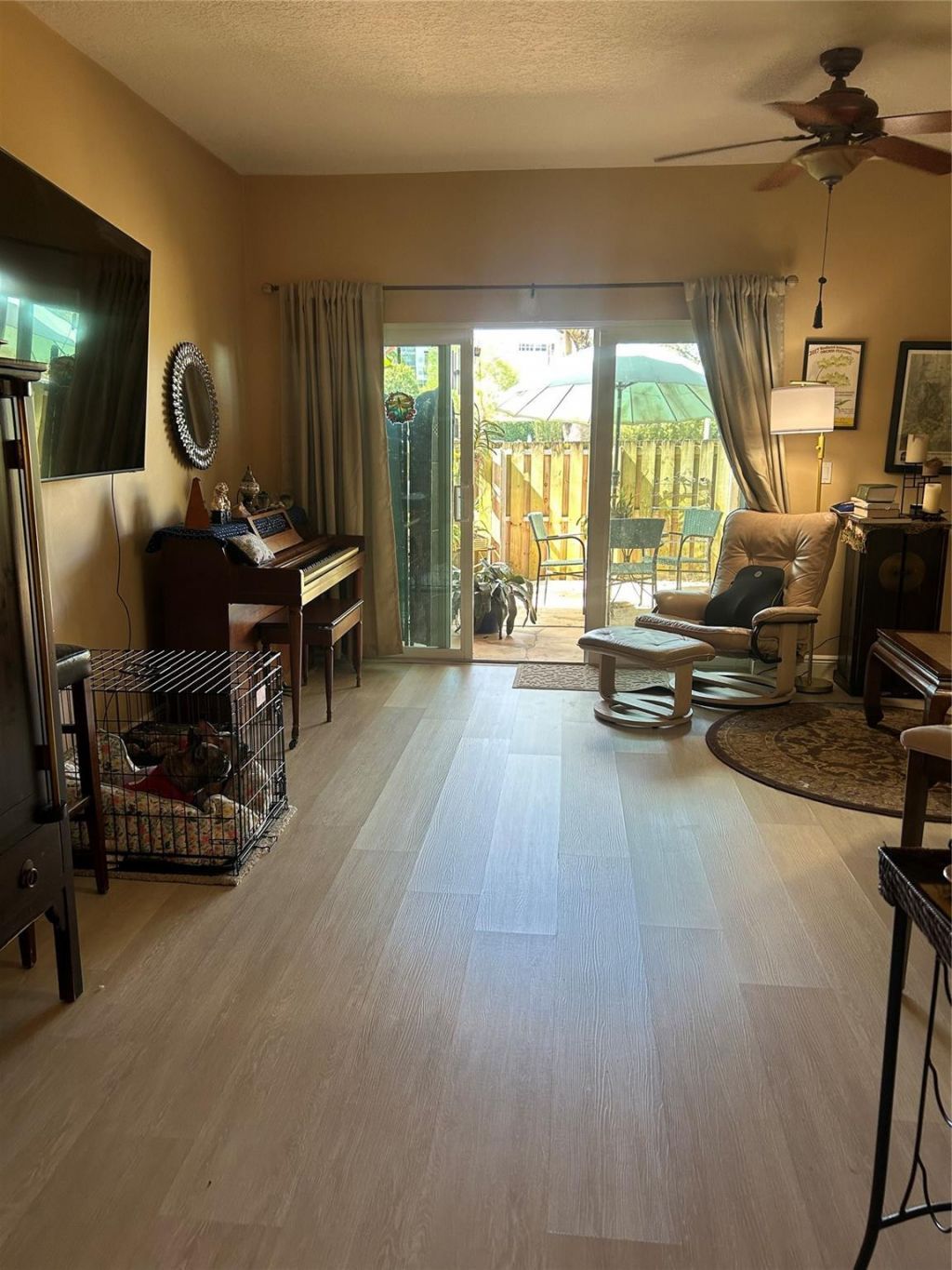 1210 NW 100th Avenue, Pembroke Pines, FL 33024 Photo