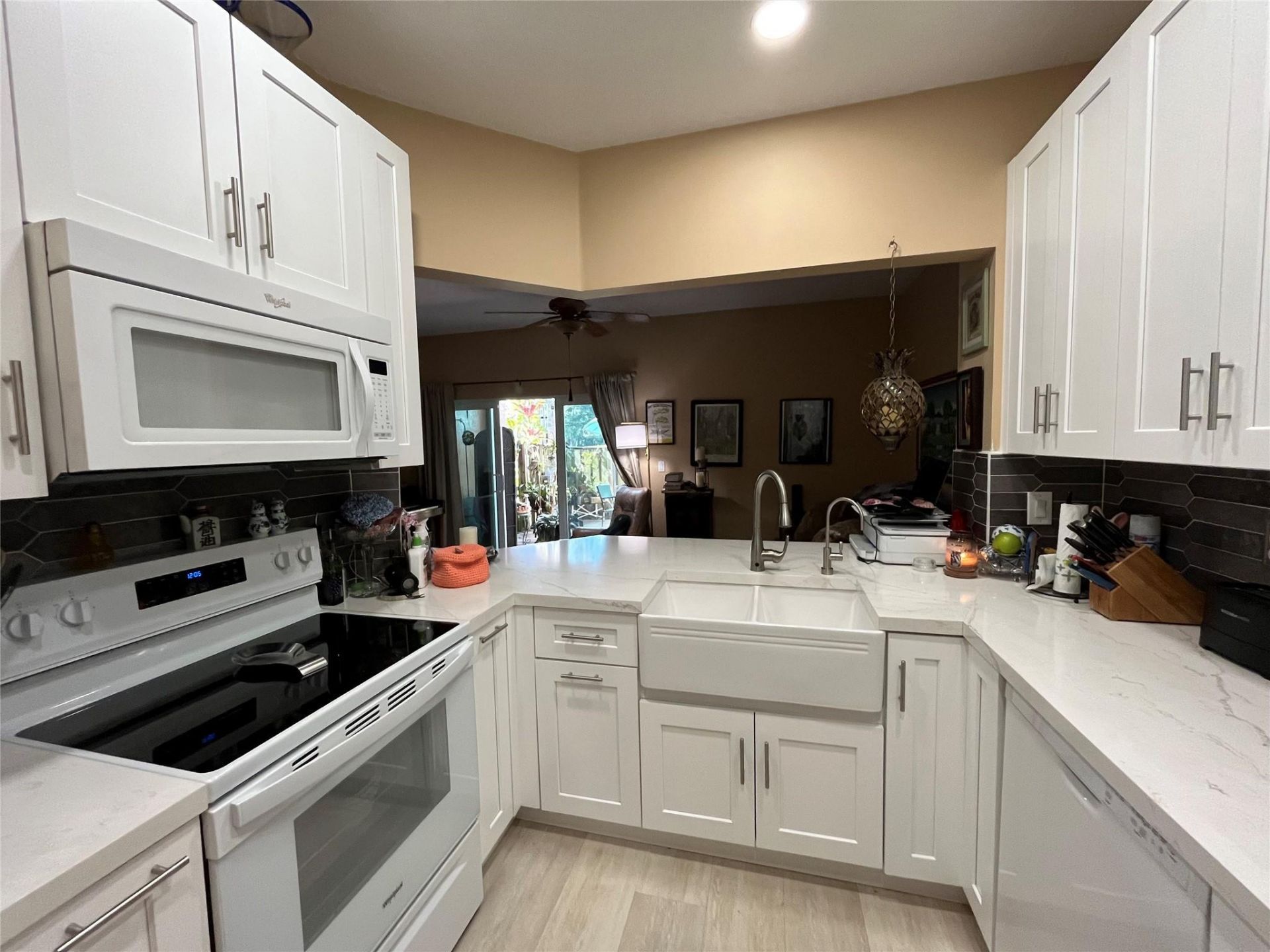 1210 NW 100th Avenue, Pembroke Pines, FL 33024 Photo