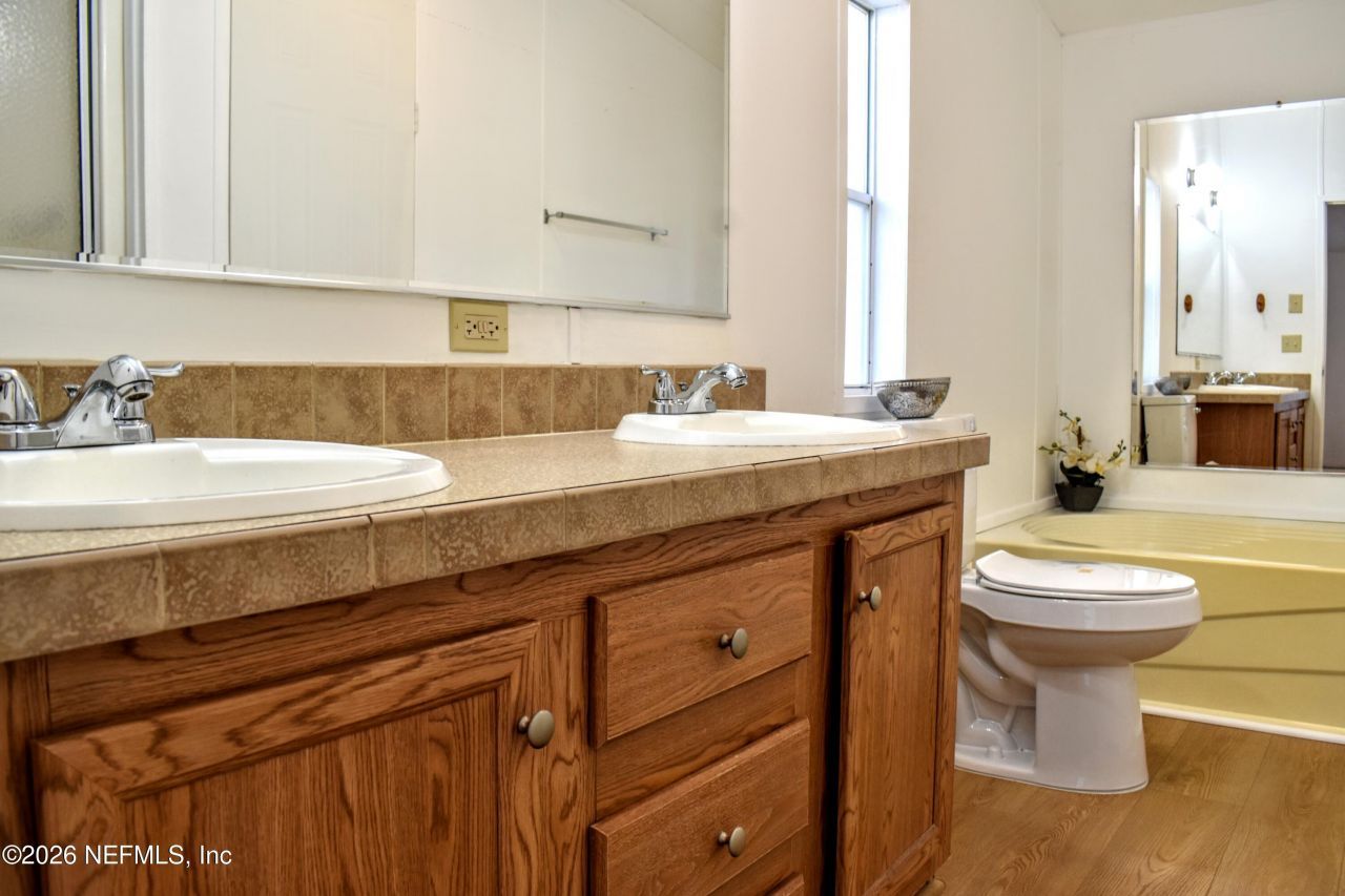 117 Lake View Avenue, Georgetown, FL 32139 Photo