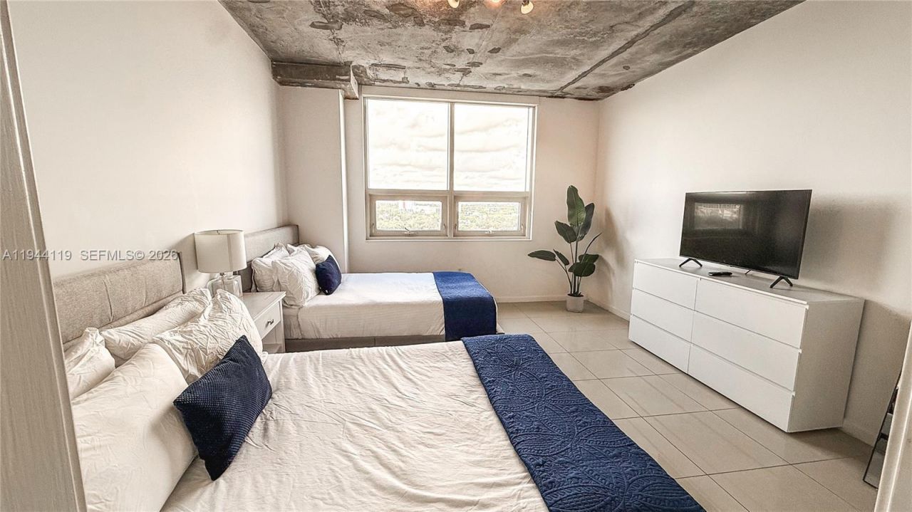 3250 NE 1st Ave , Unit 1110, Miami, FL 33137 Photo