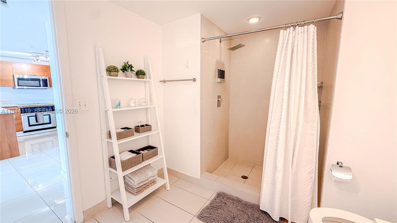 3250 NE 1st Ave , Unit 1110, Miami, FL 33137 Photo