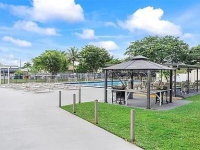 9202 NW 81st Ct, Tamarac, FL 33321 Photo