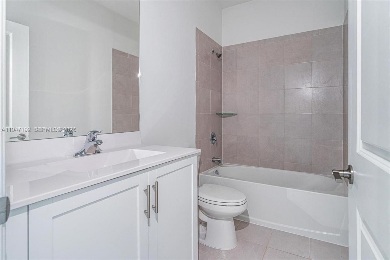 2649 SE 13th St, Unit 2649, Homestead, FL 33035 Photo