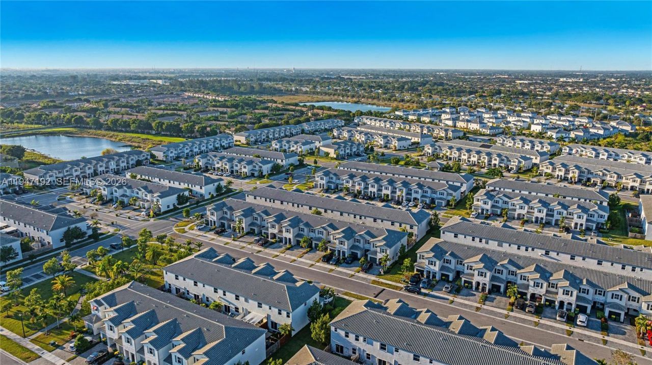 2649 SE 13th St, Unit 2649, Homestead, FL 33035 Photo