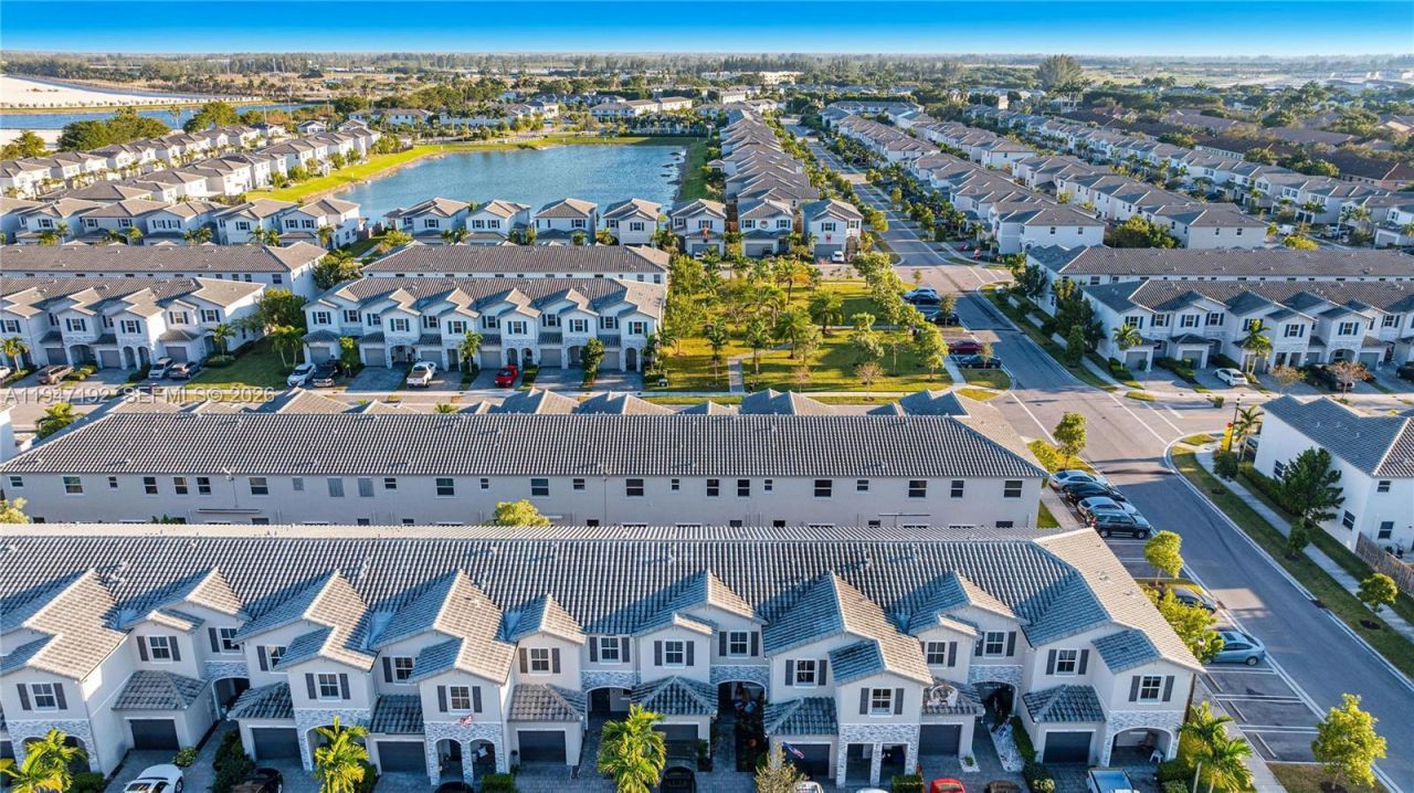 2649 SE 13th St, Unit 2649, Homestead, FL 33035 Photo