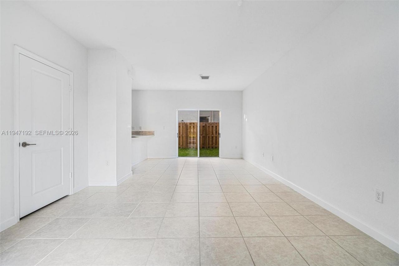 2649 SE 13th St, Unit 2649, Homestead, FL 33035 Photo