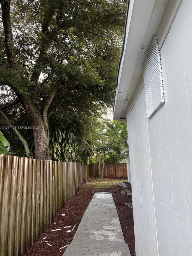 6104 SW 33rd St, Miramar, FL 33023 Photo