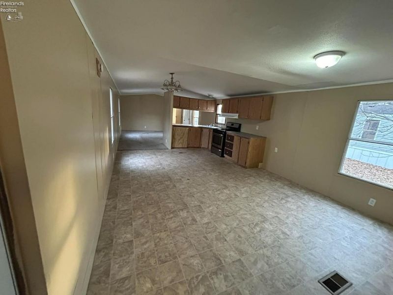 1121 Clayberg, Unit 26, Greenwich, OH 44837 Photo 4