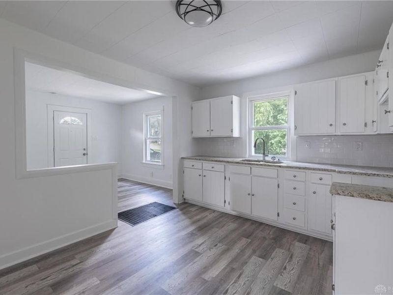 3424 Beechgrove Road, Moraine, OH 45439 Photo 9