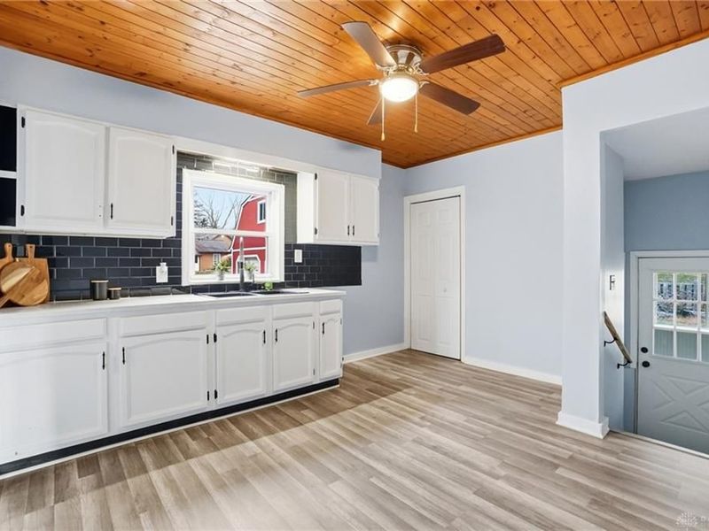 569 Kepler Road, Butler Township, OH 45414 Photo 13