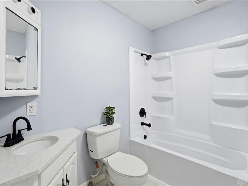 569 Kepler Road, Butler Township, OH 45414 Photo 17