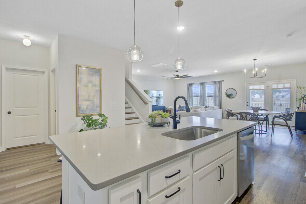 761 Sienna Way Photo 15