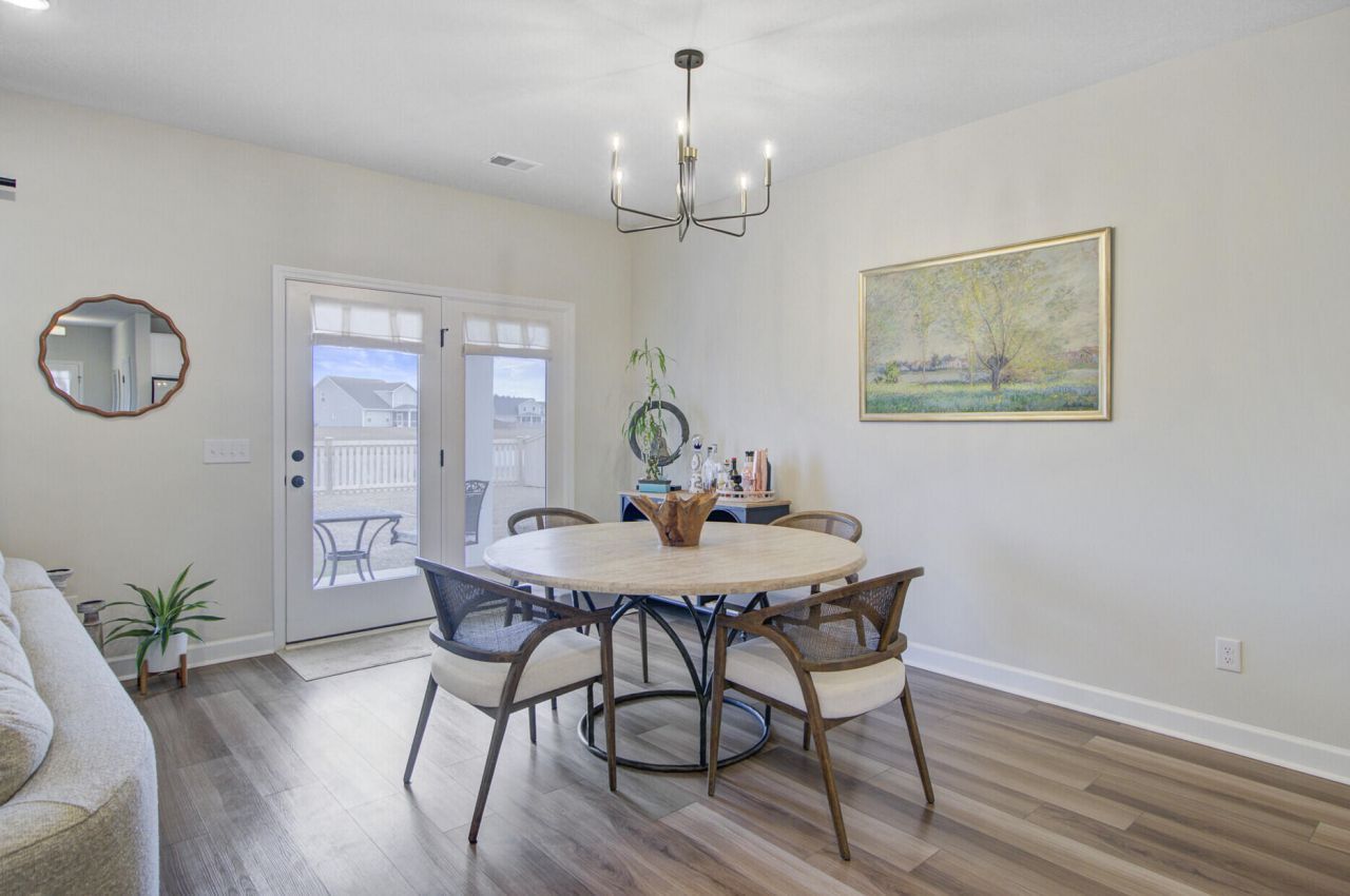 761 Sienna Way Photo 17