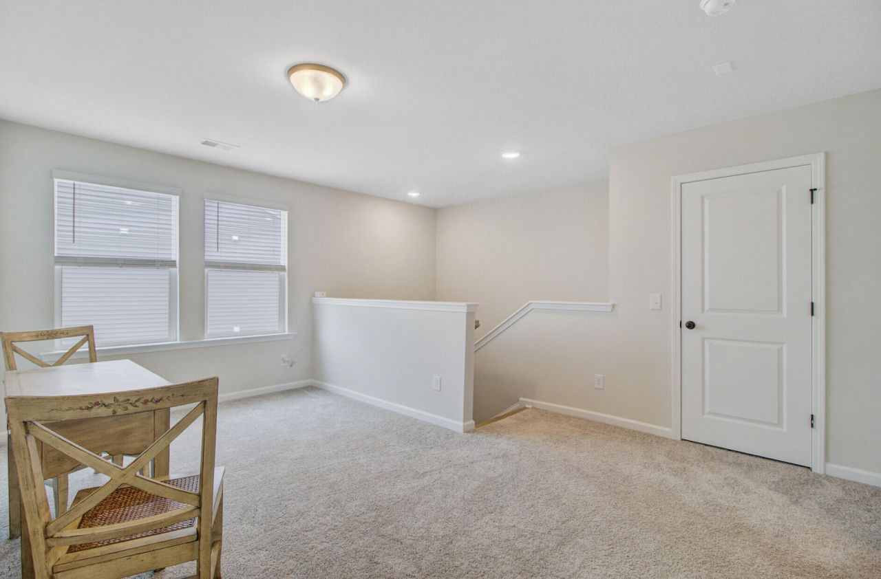 761 Sienna Way Photo 31