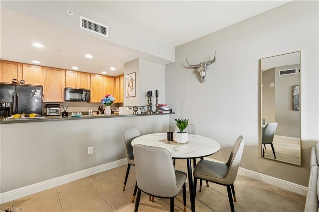 5781 Cape Harbour Dr, Unit 903, Cape Coral, FL 33914 Photo