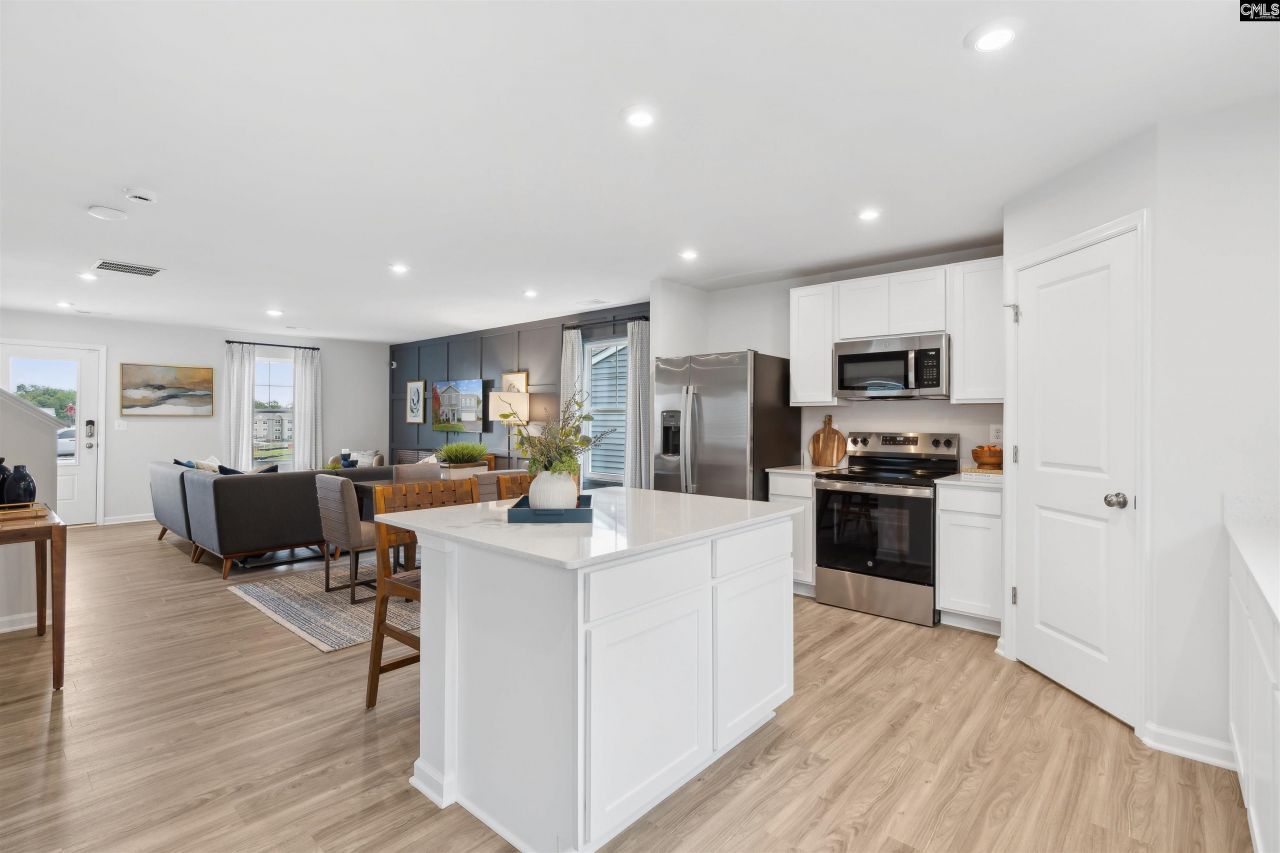 229 Barracks Road Photo 9