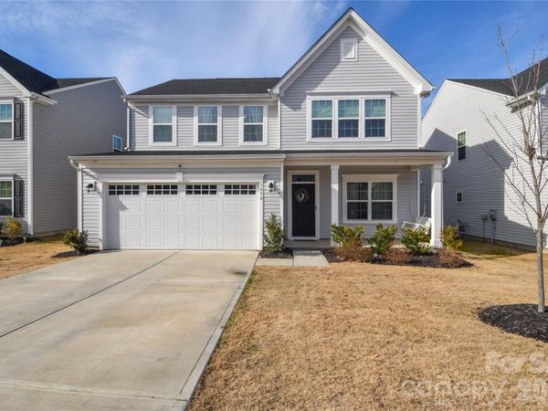 3050 Streamside Drive, Davidson, NC 28036