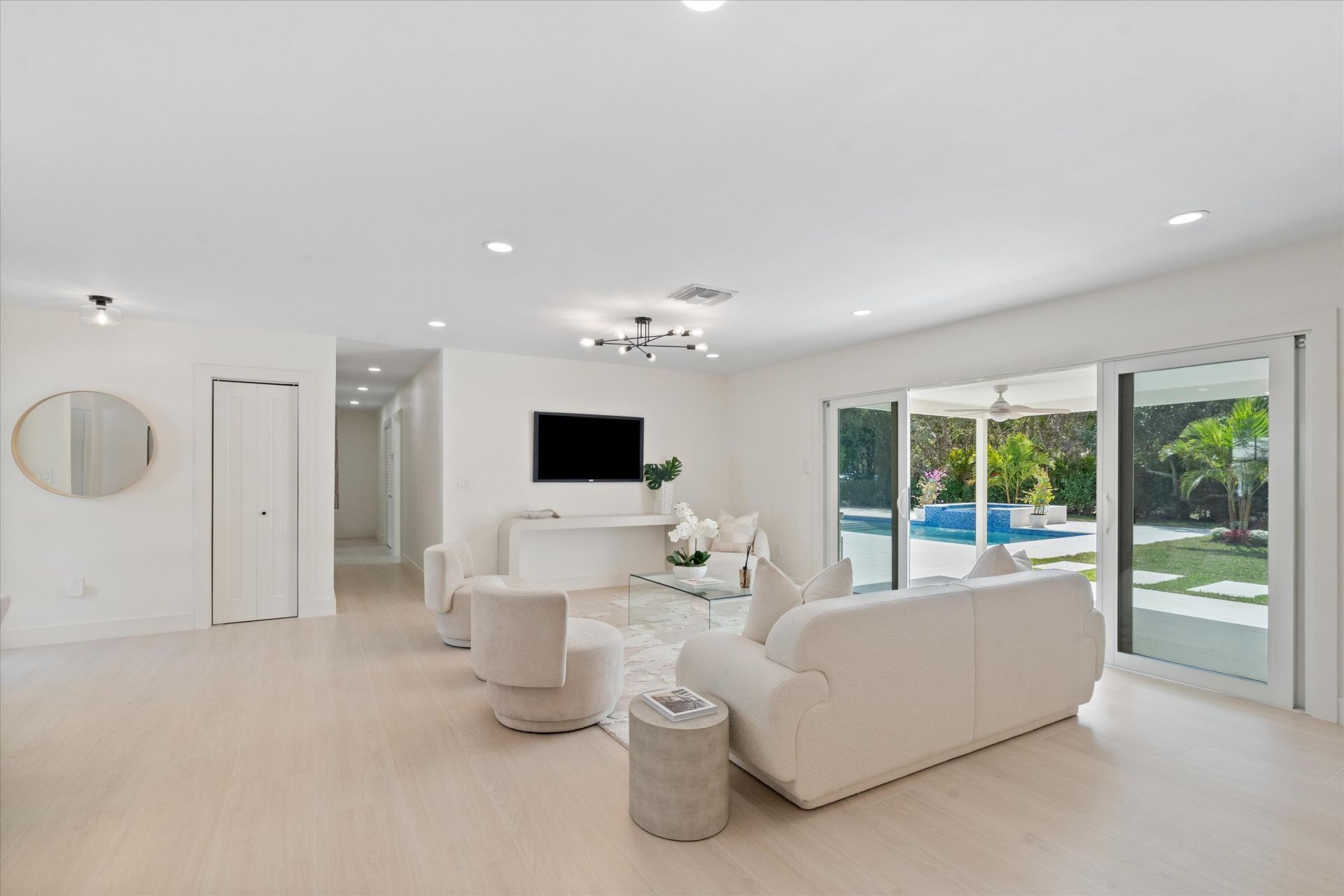 200 NW 2nd Street, Delray Beach, FL 33444 Photo