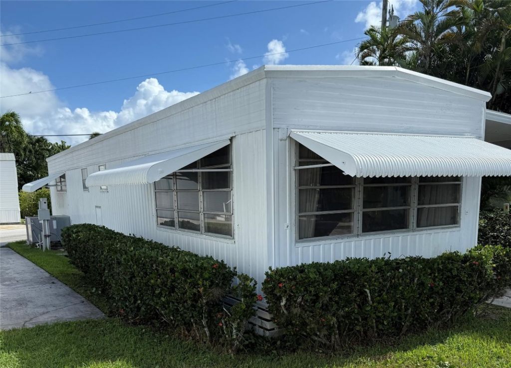 201 Mallard Drive, Boynton Beach, FL 33435 Photo