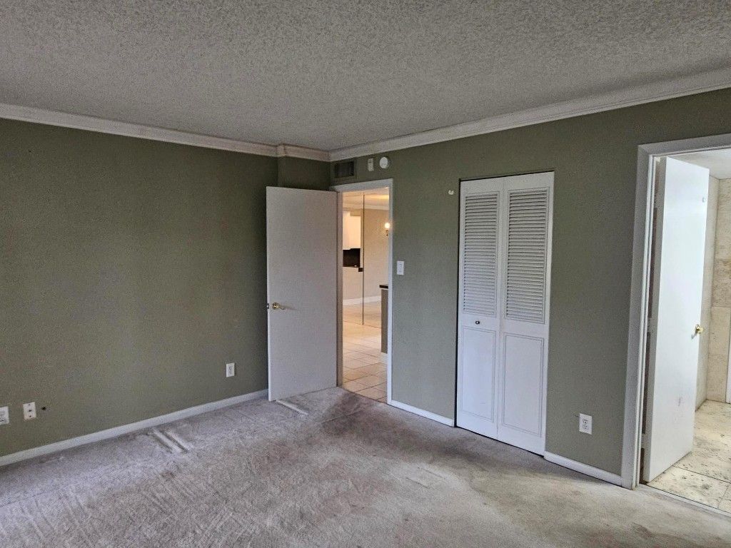 2214 S Cypress Bend Drive, Unit 105, Pompano Beach, FL 33069 Photo