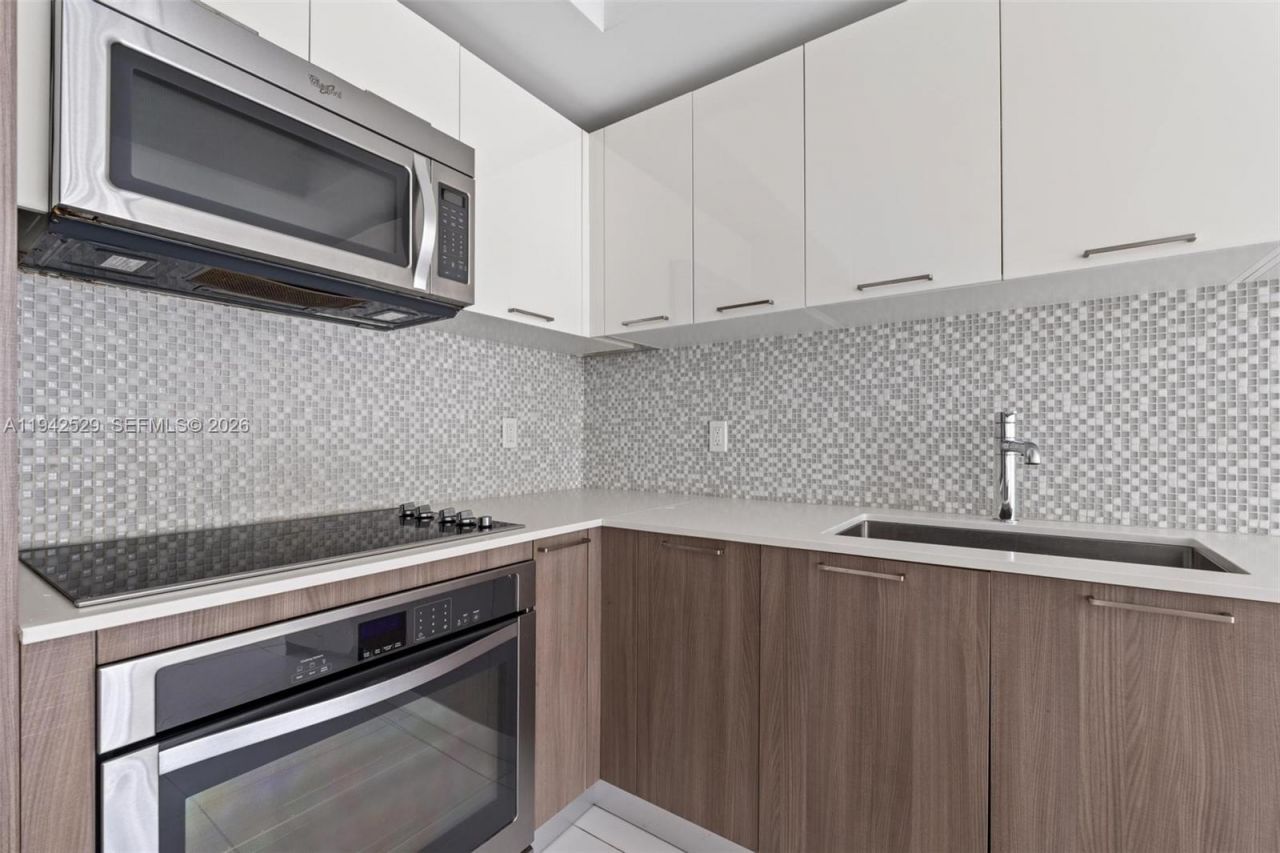 5252 NW 85th Ave, Unit 605, Doral, FL 33166 Photo