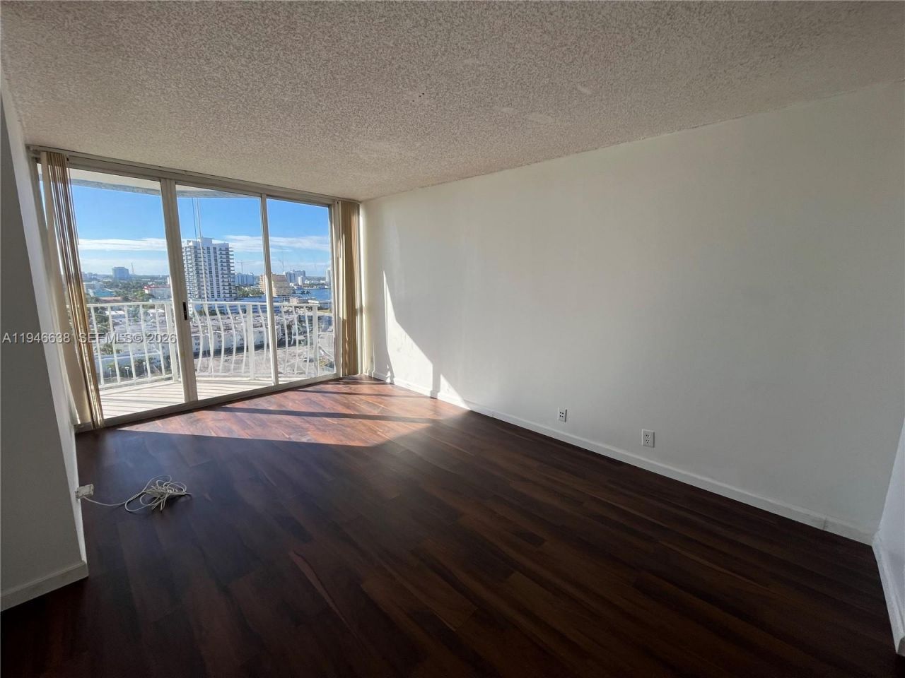 7601 E Treasure Dr, Unit 1604, North Bay Village, FL 33141 Photo