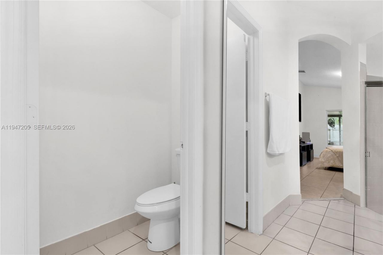 1959 SE 10th St , Homestead, FL 33035 Photo