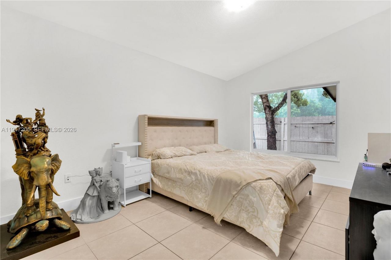 1959 SE 10th St , Homestead, FL 33035 Photo