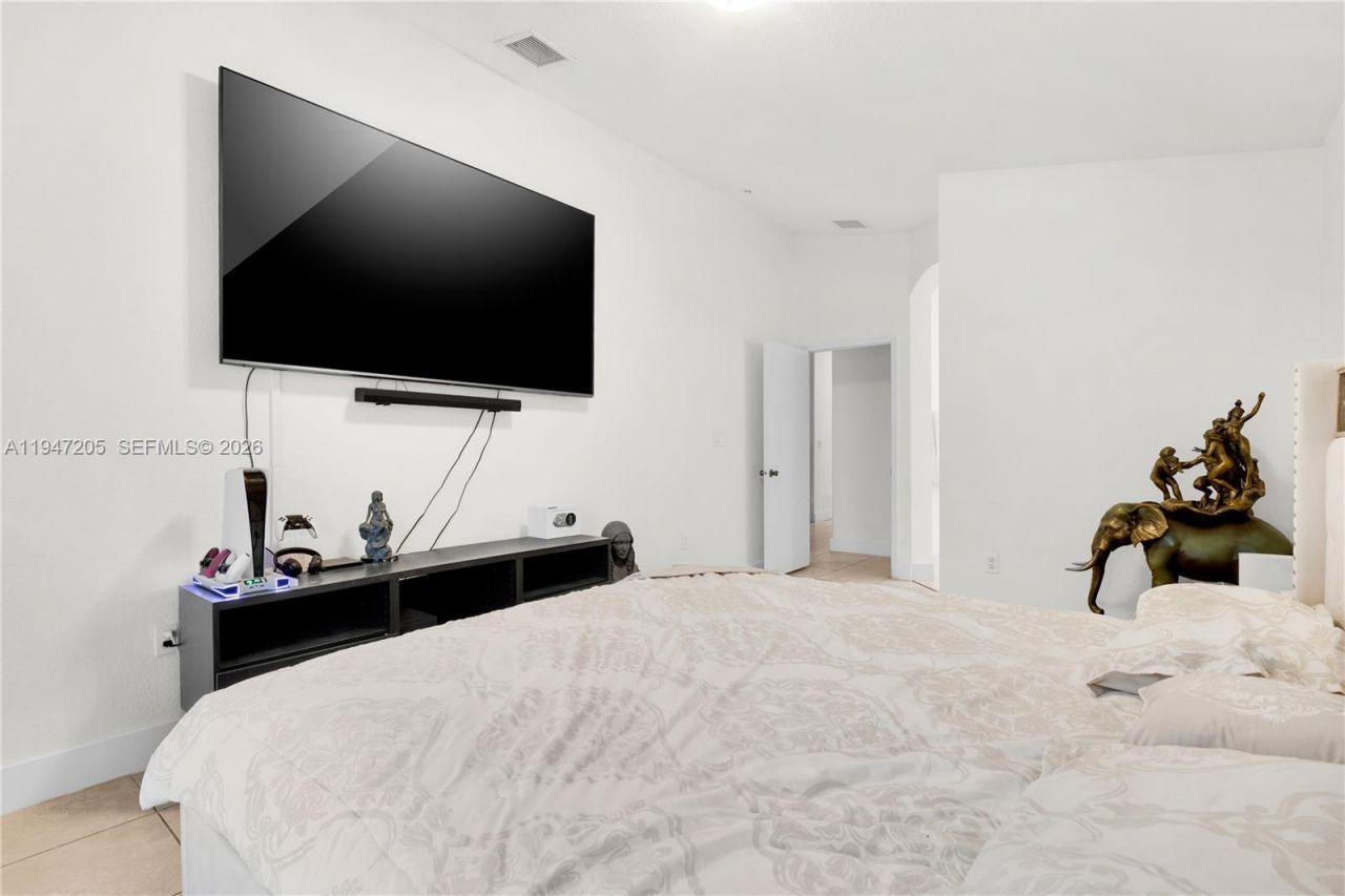 1959 SE 10th St , Homestead, FL 33035 Photo