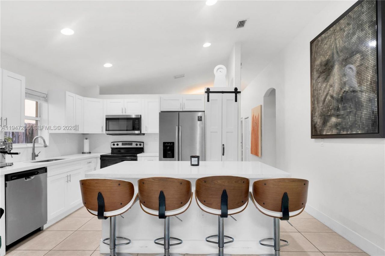 1959 SE 10th St , Homestead, FL 33035 Photo