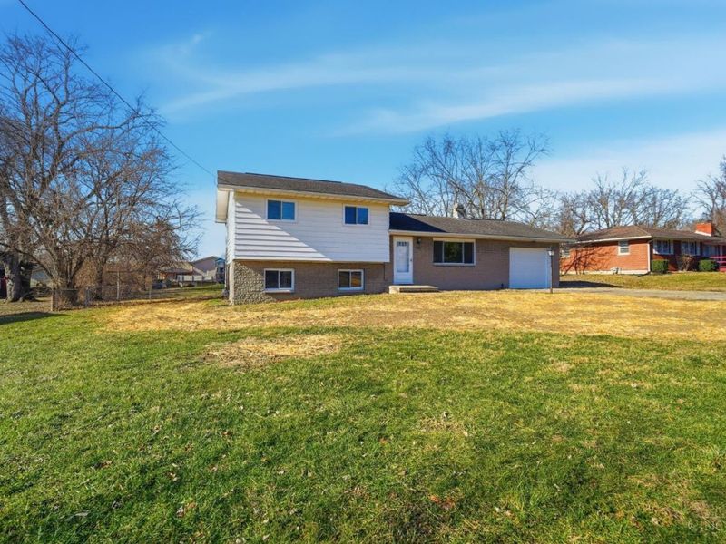 2615 Cincinnati Dayton Road, Middletown, OH 45044 Photo 3