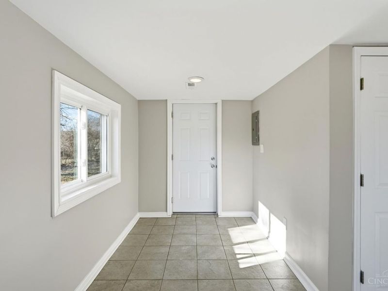 2615 Cincinnati Dayton Road, Middletown, OH 45044 Photo 35