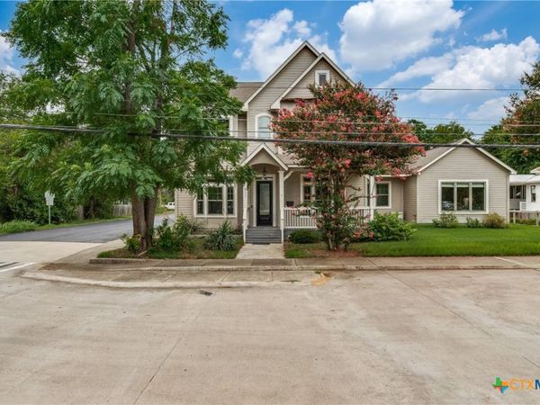 911 Farm Street, Bastrop, TX 78602