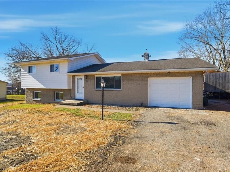 2615 Cincinnati Dayton Road, Middletown, OH 45044 Photo 2